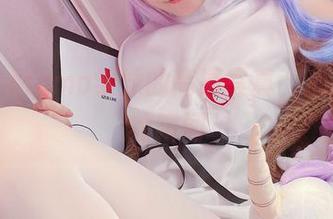 Sayo Momo学妹的高清写真，心跳加速的瞬间